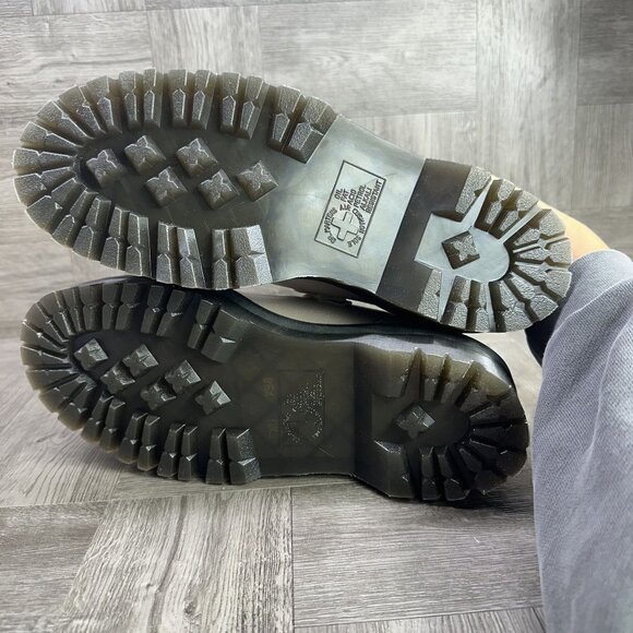 Dr. Marten's Bethan Women's size 11 Leather Light Taupe Shoes - Picture 7 of 8